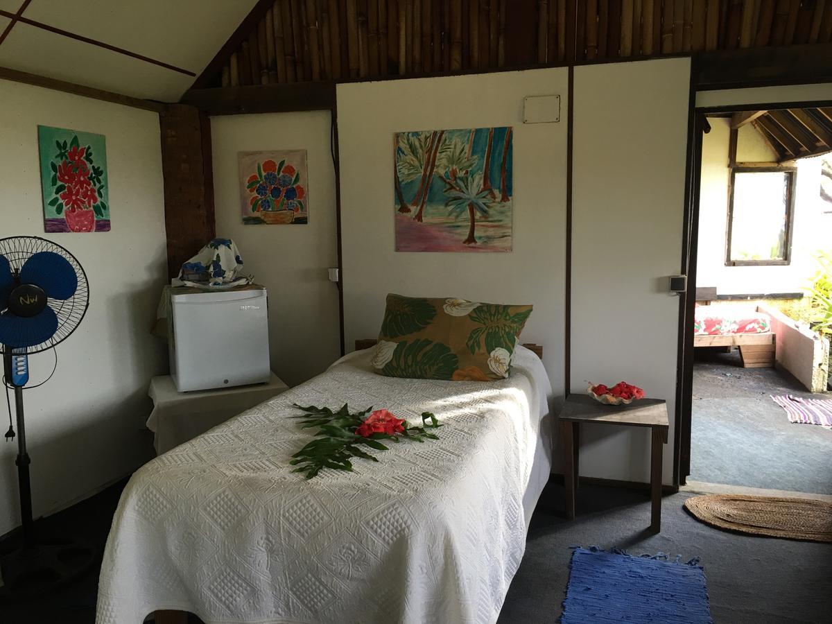 Bed and Breakfast Tifaifai Et Café Huahine Fare Esterno foto