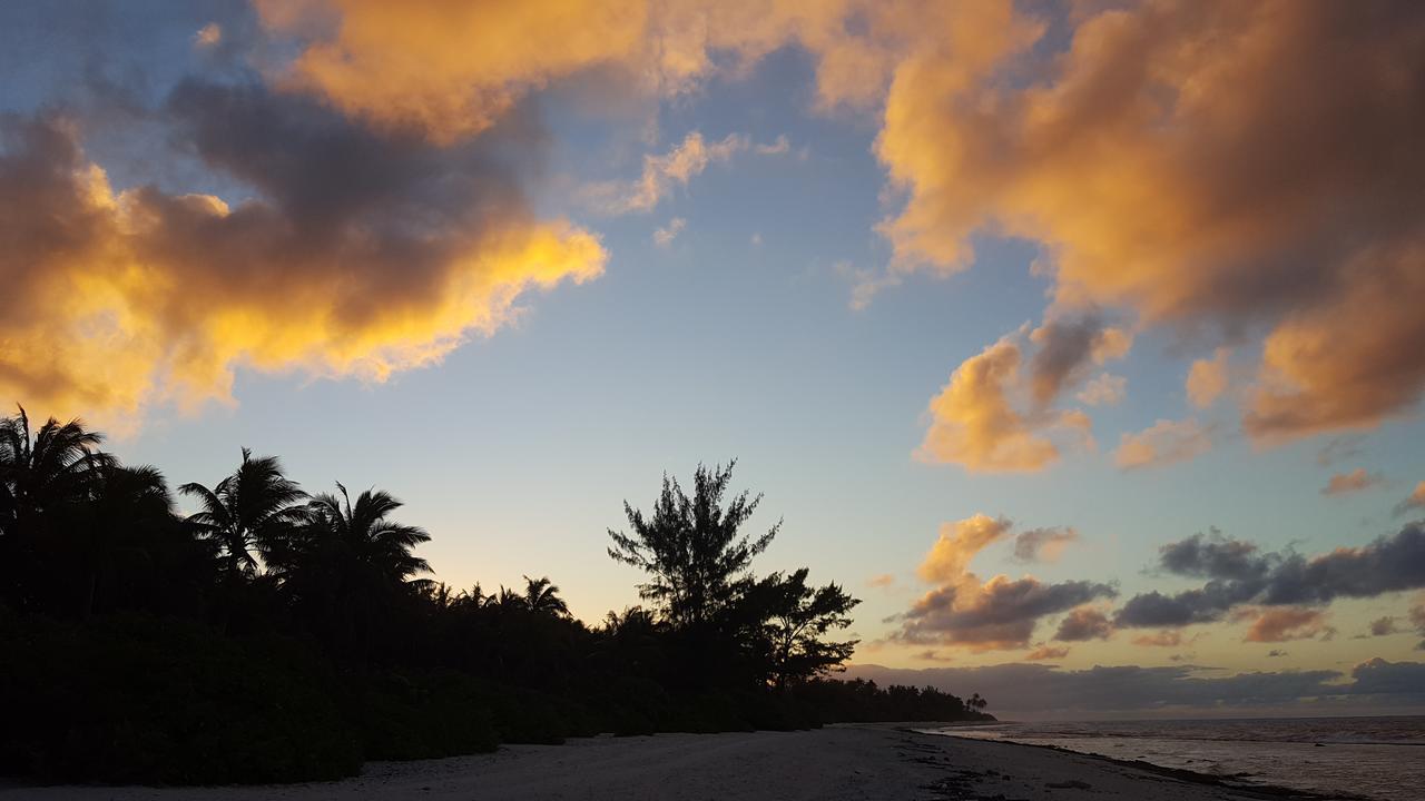 Bed and Breakfast Tifaifai Et Café Huahine Fare Esterno foto